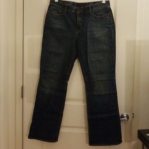Levis 525 Jeans